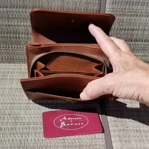 Anderson & Barnes Wallet - Picture 4 of 4